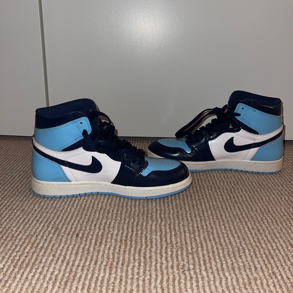 2019 Wmns Air Jordan 1 Retro High OG ‘Blue Chill’
